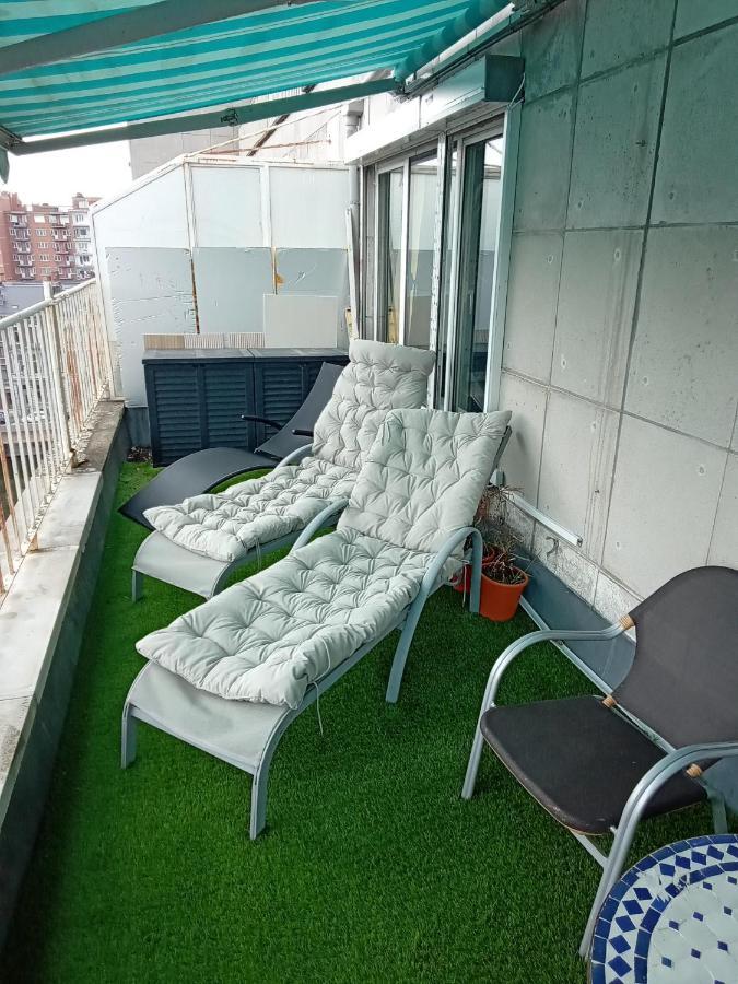 Liege Centre Mediacite Appartement Possible Parking Terrasse Immense 8Eme Pour 2 Personnes Экстерьер фото